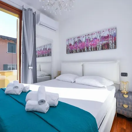 Desenzanoloft Official Partner Marriott Homes & - Luxury With Jacuzzi And Garden * Desenzano del Garda