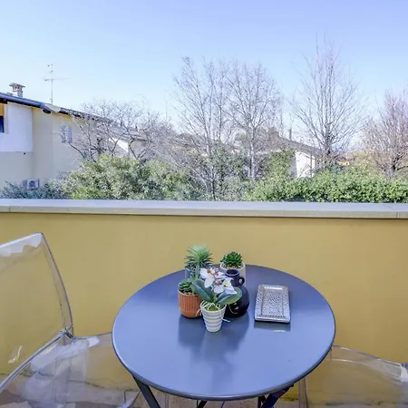 Desenzanoloft Official Partner Marriott Homes & - Luxury With Jacuzzi And Garden Villa