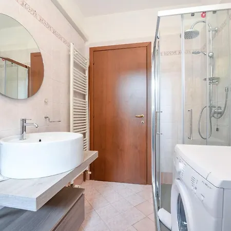 Desenzanoloft Official Partner Homes & By Marriott Bonvoy - Luxury With Jacuzzi And Garden Vila