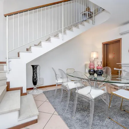 Villa Desenzanoloft Official Partner Marriott Homes & - Luxury With Jacuzzi And Garden *