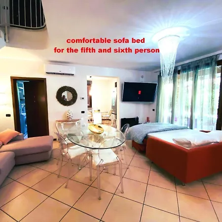 Desenzanoloft Official Partner Marriott Homes & - Luxury With Jacuzzi And Garden Villa